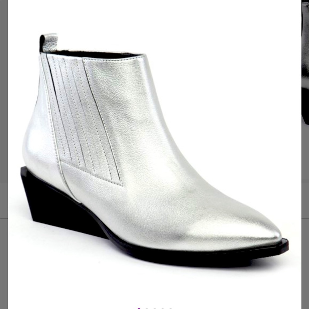 Silver Leather Chelsea Boot NEW